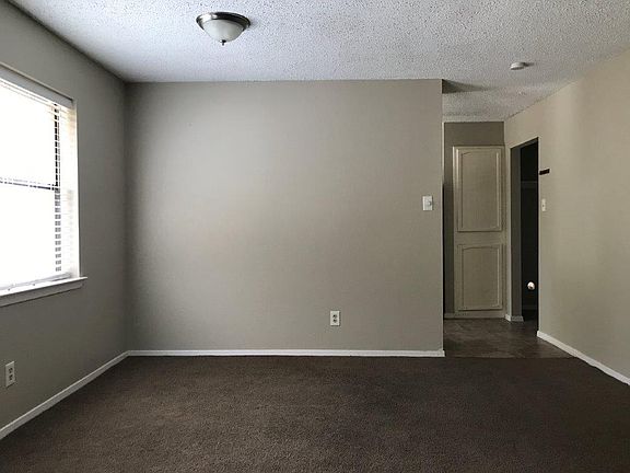 5th image of 1732 Steinburg Ln
