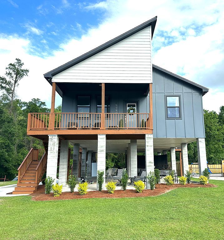 15980 Cypress Point Ln - Property Image