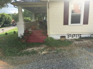 610 S McKee St, Greeneville, TN 37743