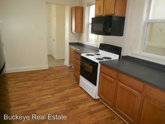 2nd image of 66 E 18th Ave