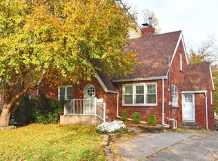 673 41st St, Des Moines, IA 50312