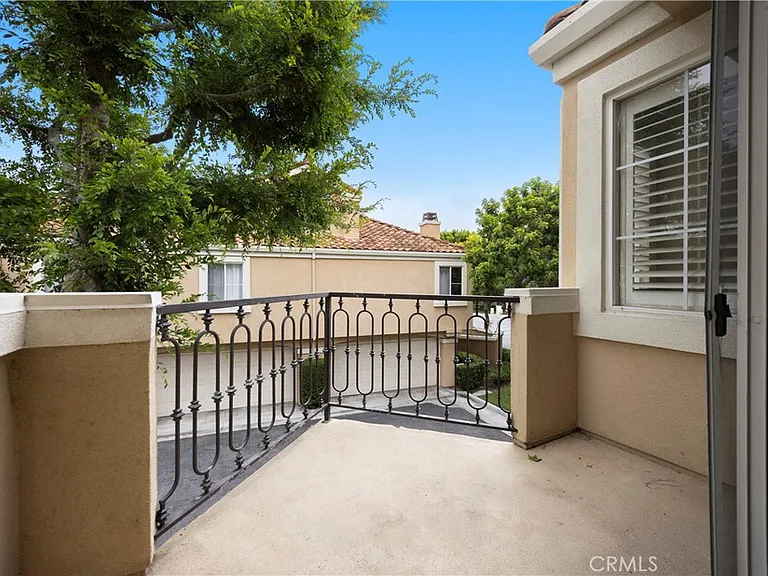 12 Opera Ln — Photo 5