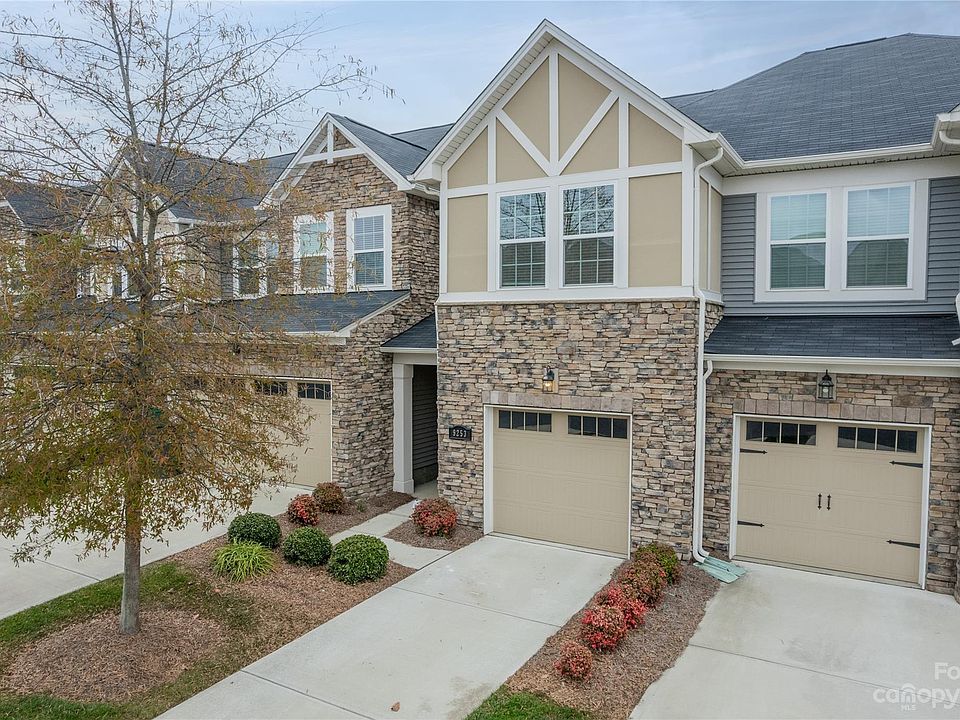 1st image of 9253 Glenburn Ln