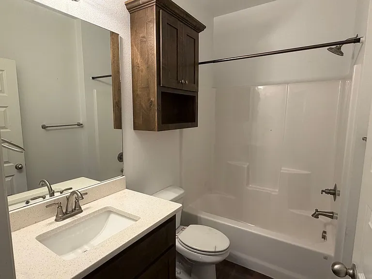2307 Brook Ln — Photo 11