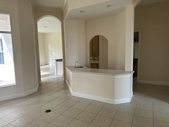 3rd image of 5340 Sandy Hill Ln