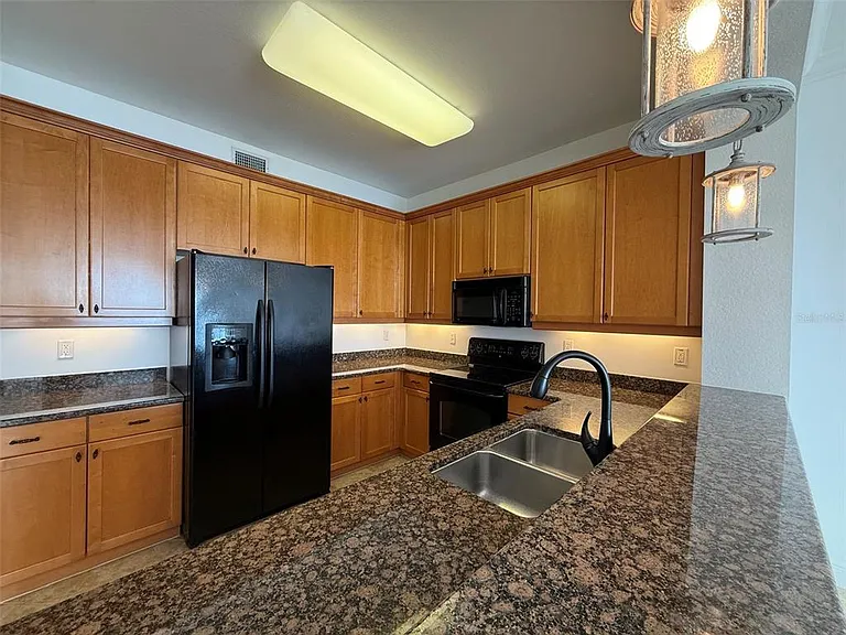 5116 Melbourne St #B-204 — Photo 11