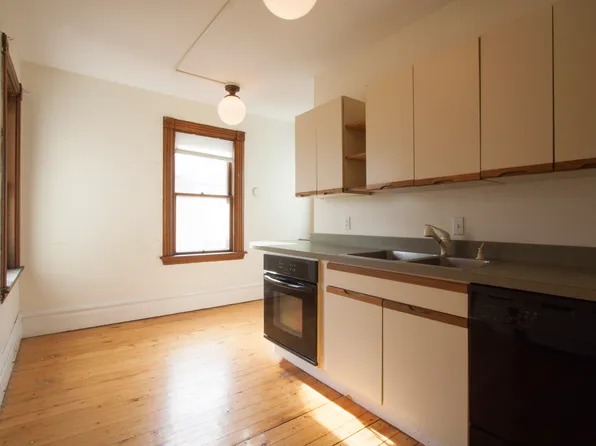 32 Orchard Ter #2, Burlington, VT 05401