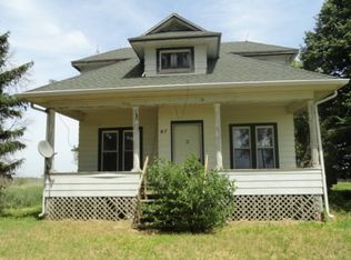 97 250th St, Alexis, IL 61412