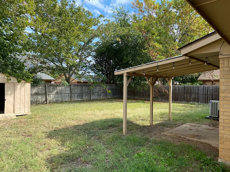 1501 Natalie Dr — Photo 11