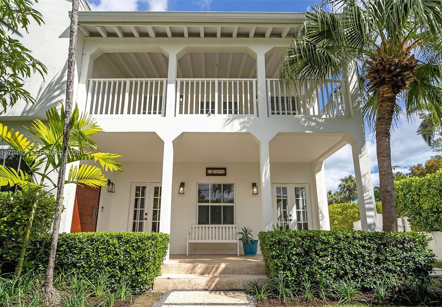 707 W 54th St