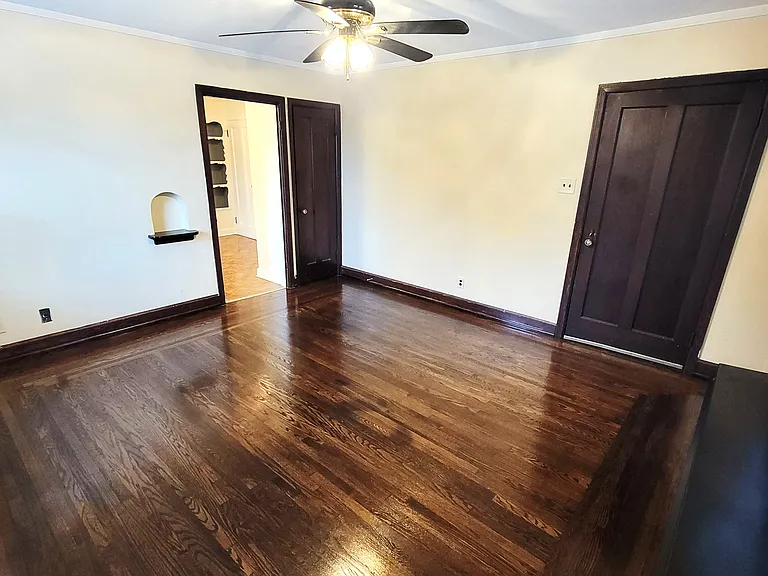 3884 Vine St — Photo 5