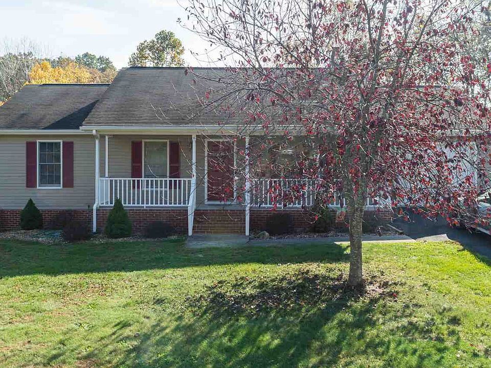 1st image of 1965 Creekside Ct