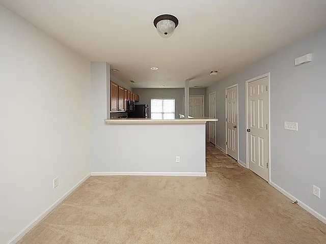 572 Truman Dr — Photo 7