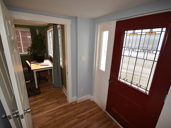 3rd image of 317 S 2nd St