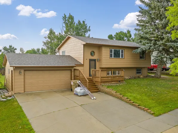 1603 Plateau Ln, Rapid City, SD 57703