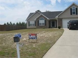 145 Gait Ct, Raeford, NC 28376