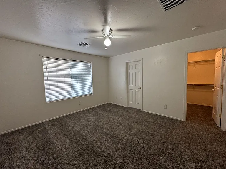 3188 Copper Pointe Dr — Photo 8