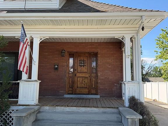 3rd image of 87 N Stout Ave