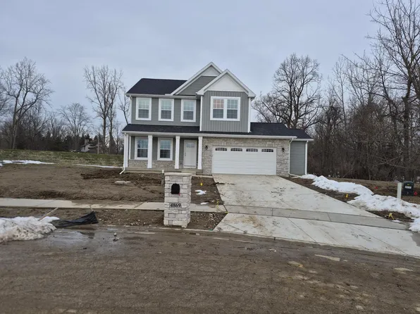 4869 Knollwood Dr, Saint Joseph, MI 49085