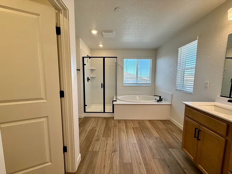 4581 Field View Dr — Photo 21