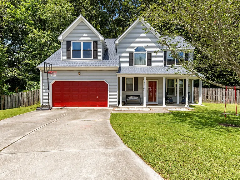 517 Pecan Ct — Photo 1