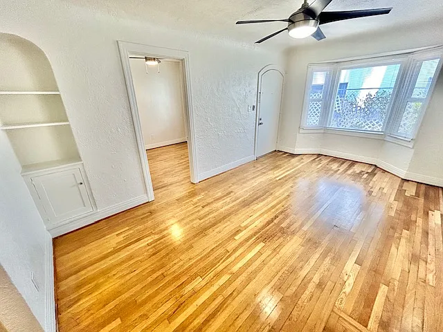 4451 1/2 Kansas St — Photo 7