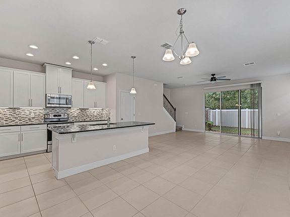 2nd image of 569 Bethesda Ct