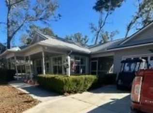 10498 Wildwood Dr, Dowling Park, FL 32064