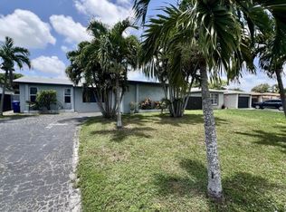 8640 Wilshire Dr, Hollywood, FL 33025