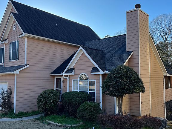 3rd image of 2554 Sterling Dr