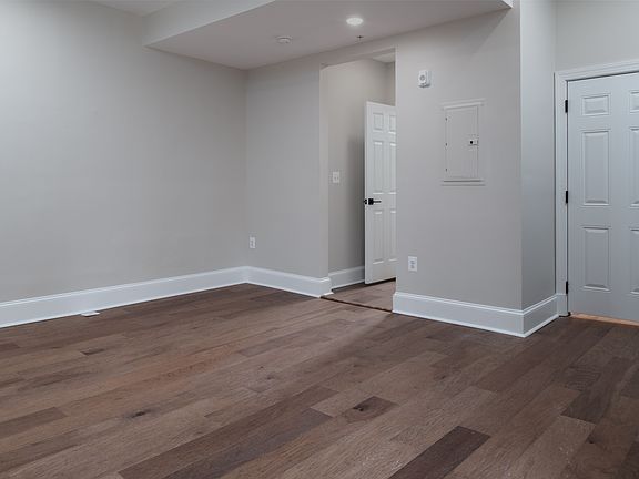 4th image of 1 E Montgomery St #11544775
