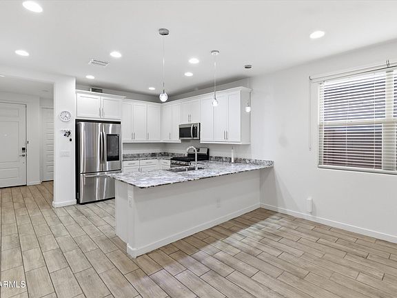2nd image of 2544 W HIDALGO Avenue