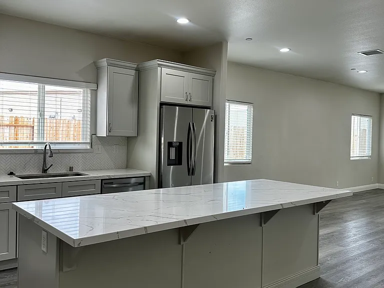 846 N Harriet St — Photo 3
