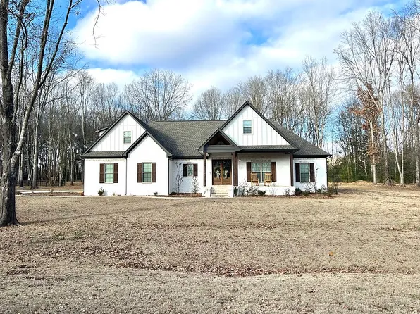 106 Ridge Oak Ln, Saltillo, MS 38866