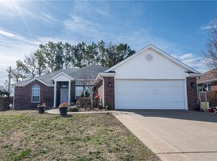 301 Ridgemont Ave, Rogers, AR 72745