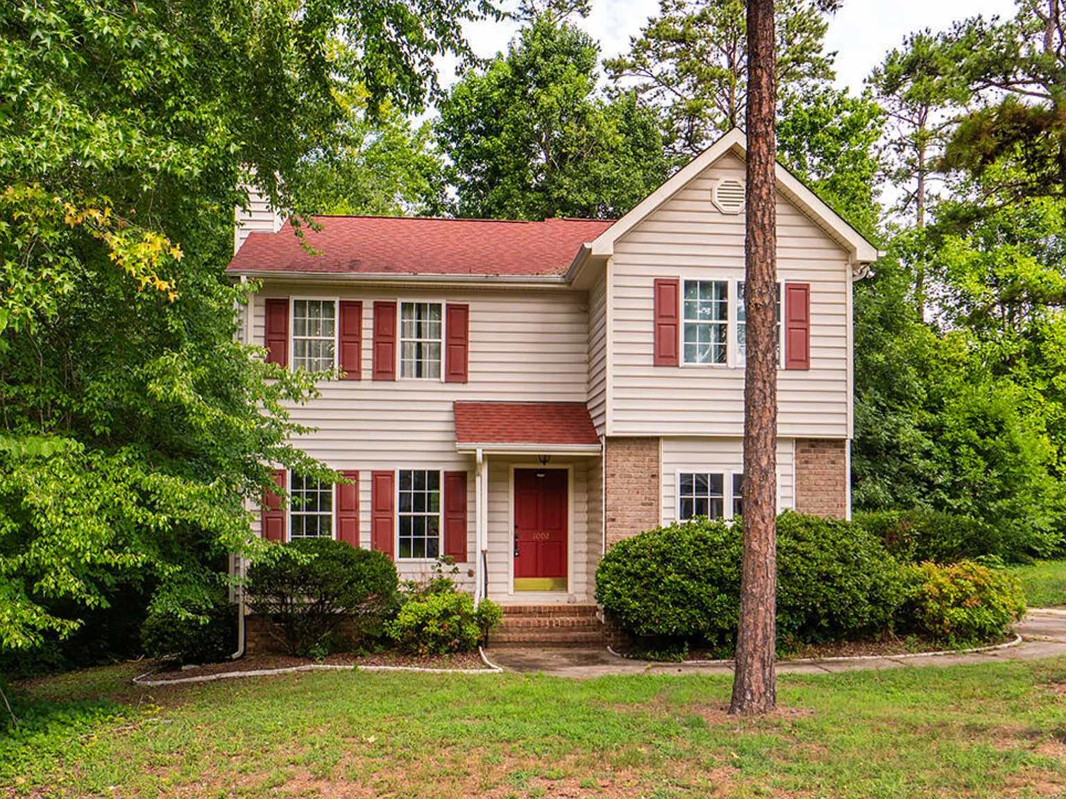 4 bed, 1653 sqft, $2,100 — Photo 1
