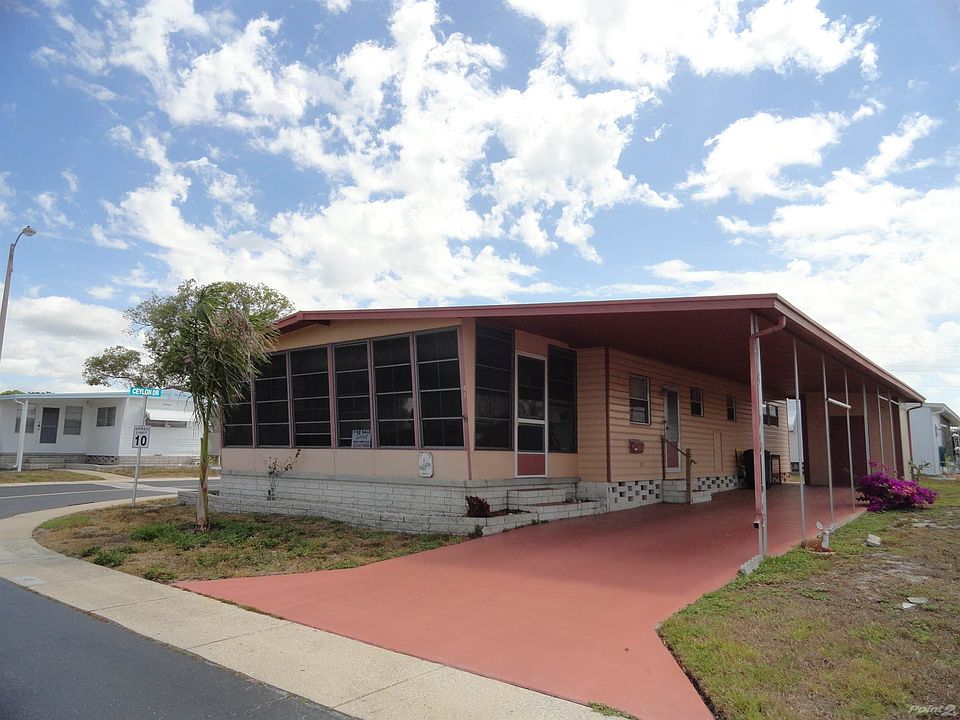 CORNER LOT