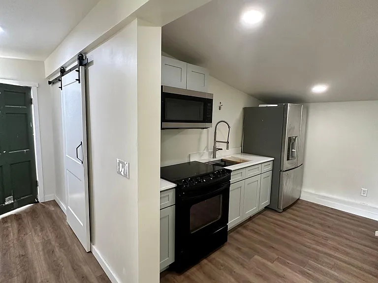 3618 Drexel St — Photo 76