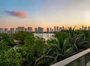 16385 Biscayne Blvd UNIT 301, Aventura, FL 33160