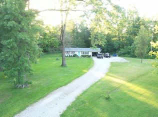 11571 N Westwood Dr, Farmersburg, IN
