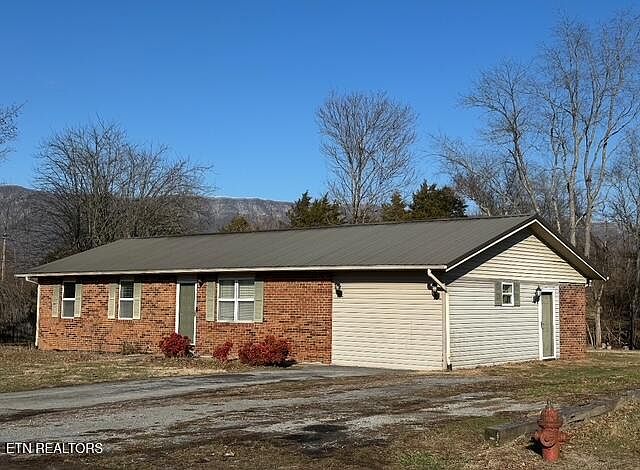 1st image of 259 Sadie Ln