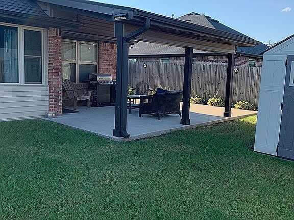 4th image of 1805 SW Cypress St