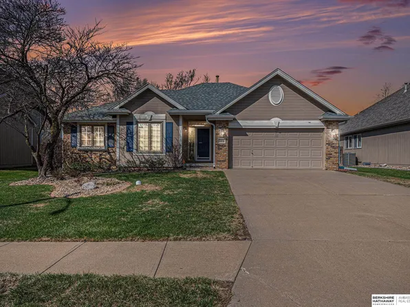 4458 N Branch Dr, Omaha, NE 68116