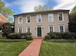 615 Chancery Pl, Greensboro, NC 27408