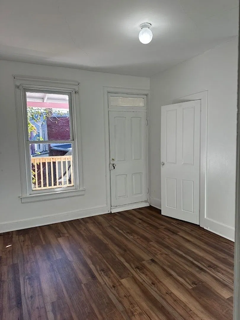 Spacious 4-bedroom, 1.5-bathroom home in Lebanon, PA/Lebanon School District offering practical l... — Photo 2