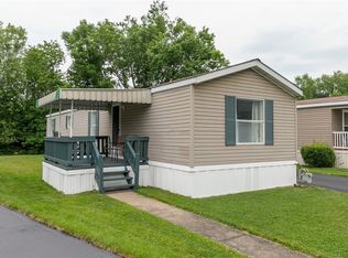 35 Circle Dr, Finleyville, PA 15332