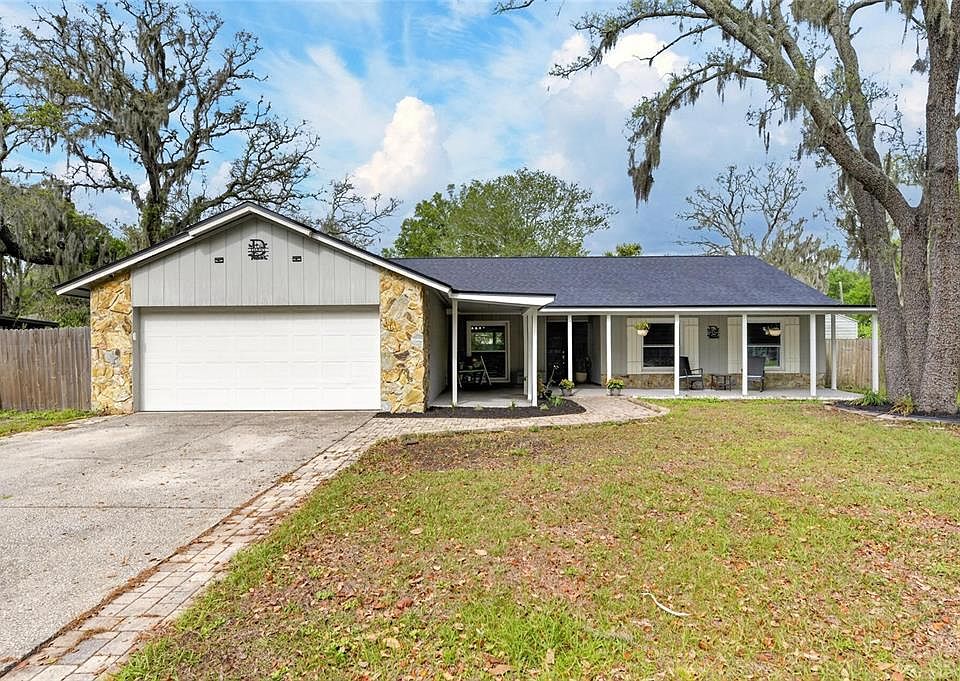 1st image of 3909 Applegate Cir