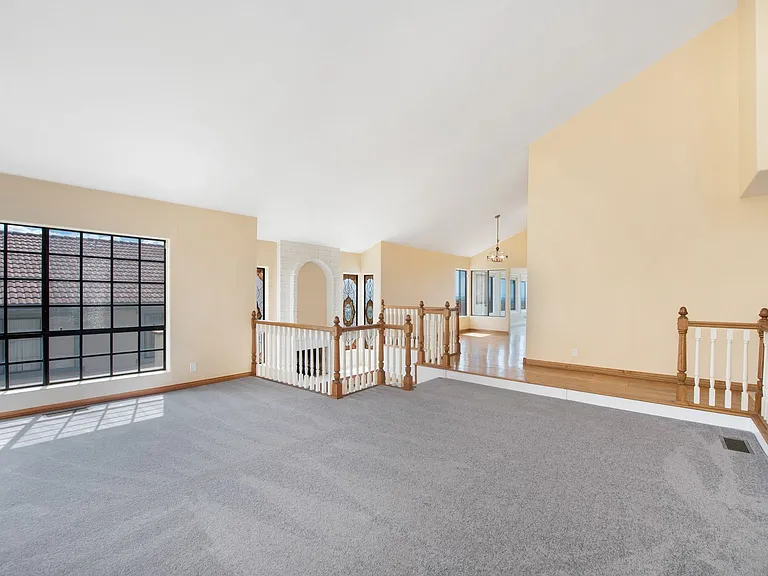 2274 N Rockridge Pl — Photo 8