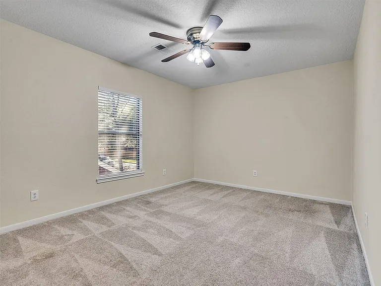 2108 Autumn Cove Dr — Photo 37