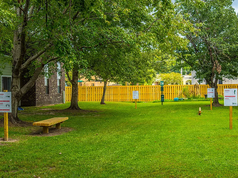 James Towne Village — Photo 15
